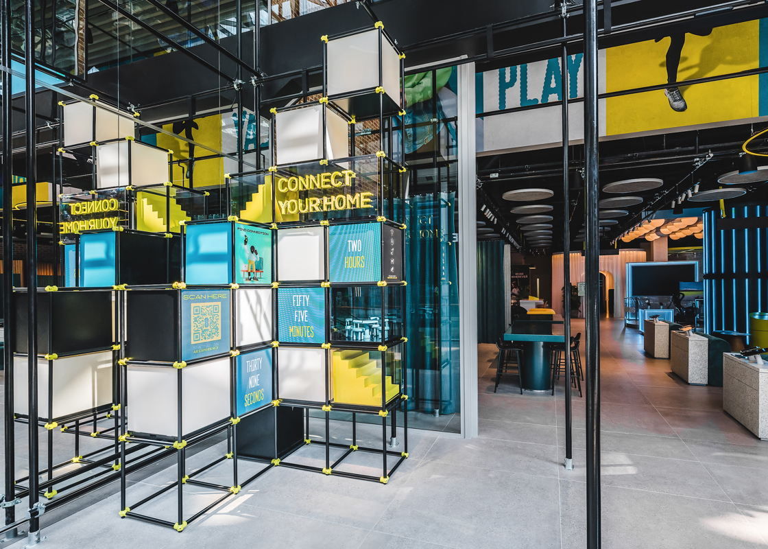 The EE Studio Shopfront Digital Display Cubes by YourStudio Retail Design Agency